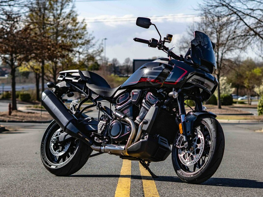 RA1250ST 2025 Pan America® 1250 ST