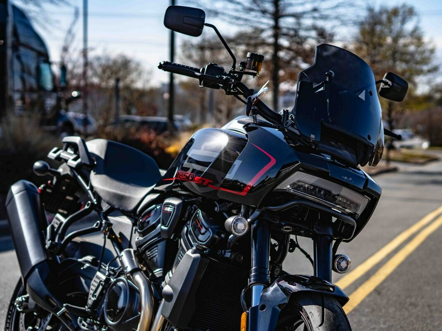 RA1250ST 2025 Pan America® 1250 ST