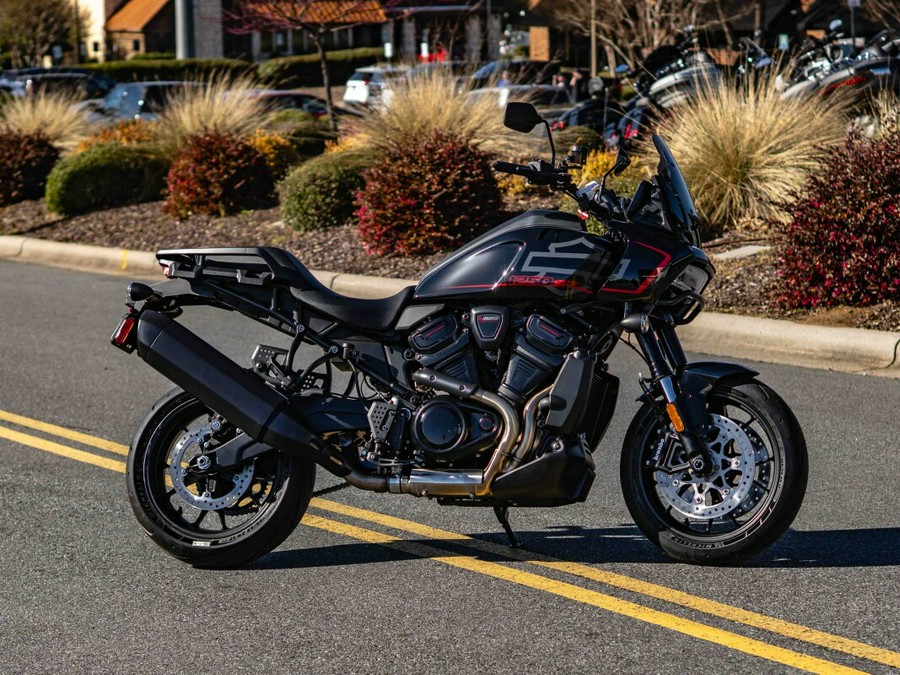 RA1250ST 2025 Pan America® 1250 ST