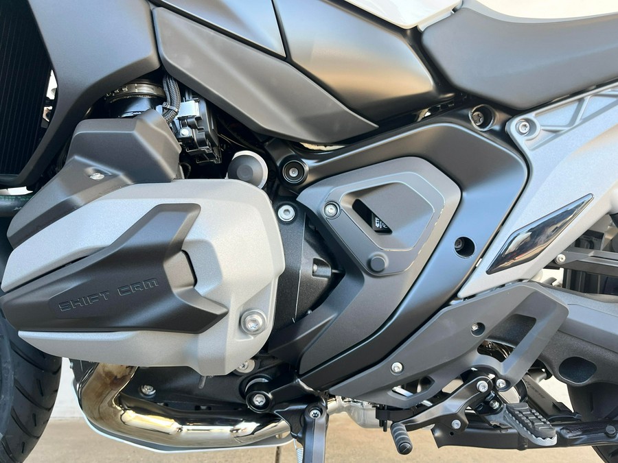 2025 BMW R1300GS