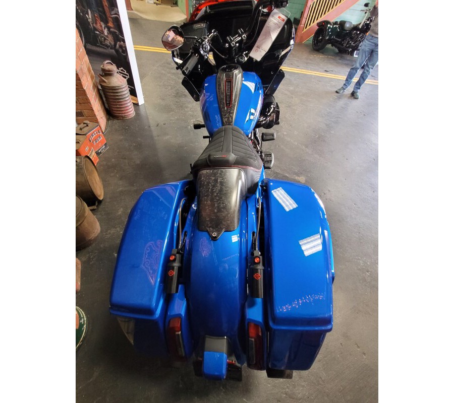 2026 Harley-Davidson® CVO Road Glide ST Electric Coast