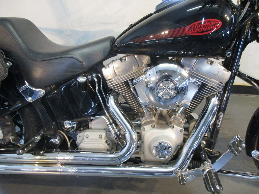 2001 Harley-Davidson® FXST - Softail® Standard