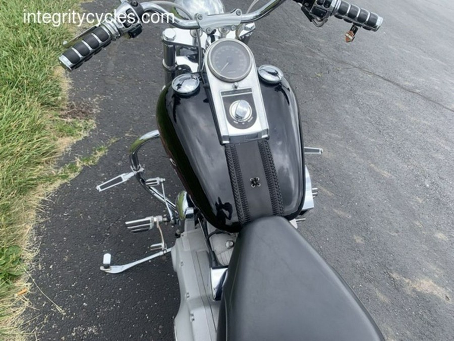 2001 Harley-Davidson® FXST - Softail® Standard