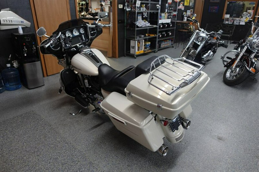 2015 Harley-Davidson Street Glide Special