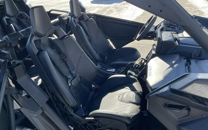 2026 Can-Am® Maverick X3 Max X RS Turbo RR Triple Black_4.5 in