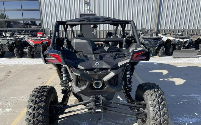2026 Can-Am® Maverick X3 Max X RS Turbo RR Triple Black_4.5 in