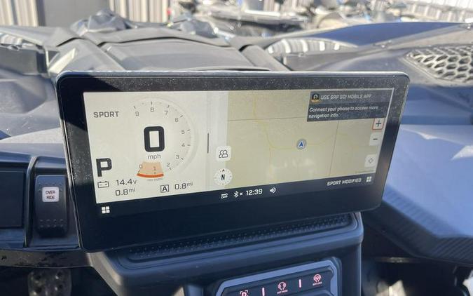 2026 Can-Am® Maverick X3 Max X RS Turbo RR Triple Black_4.5 in