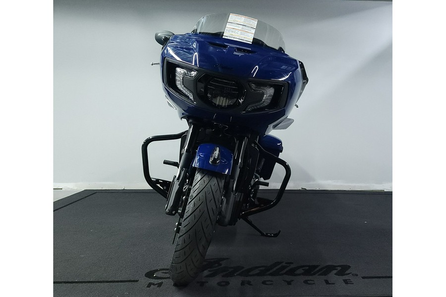 2025 Indian Motorcycle Challenger Dark Horse 112