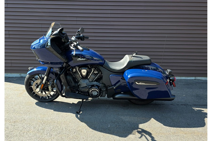 2025 Indian Motorcycle Challenger Dark Horse 112