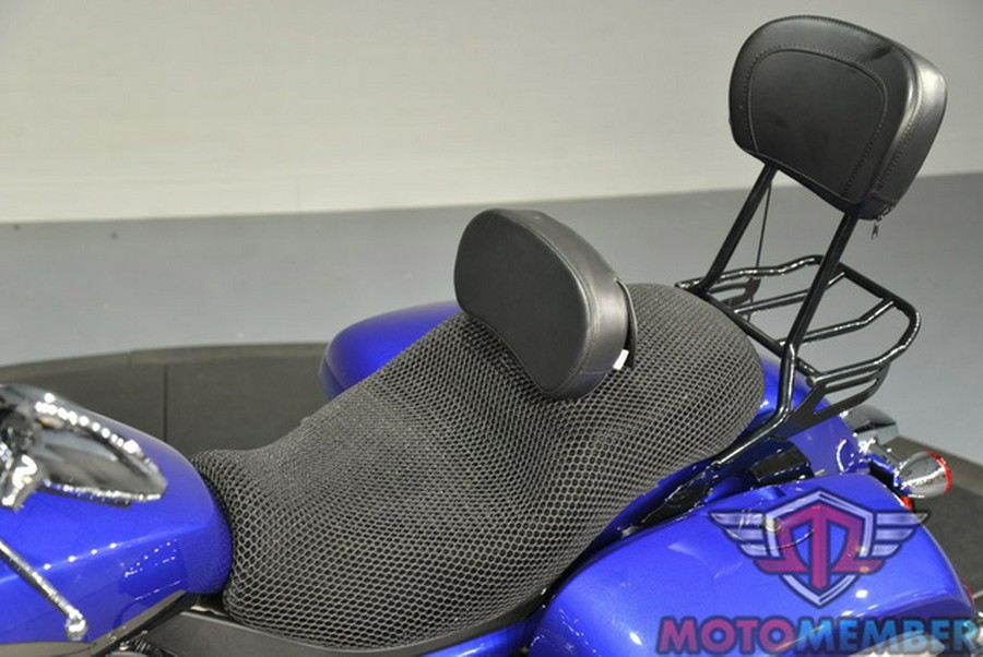 2023 Indian Challenger Limited Spirit Blue Metallic / Black M