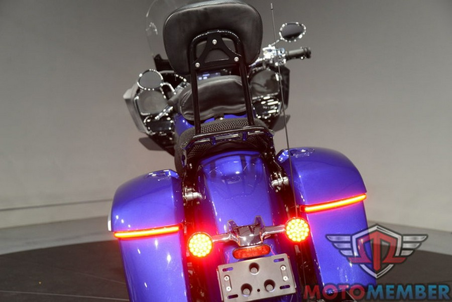 2023 Indian Challenger Limited Spirit Blue Metallic / Black M