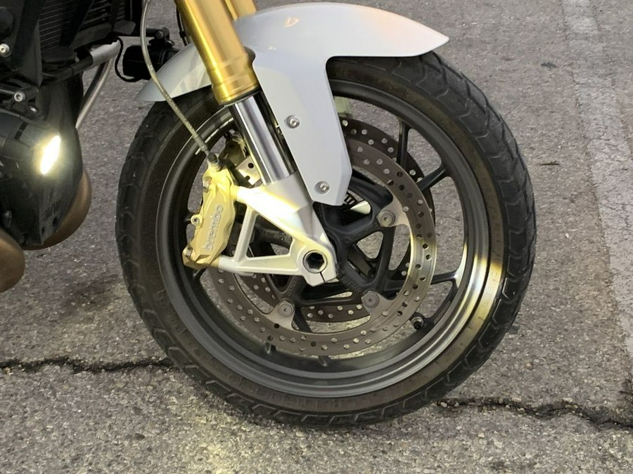 2016 BMW R 1200 R Style 1 Light White