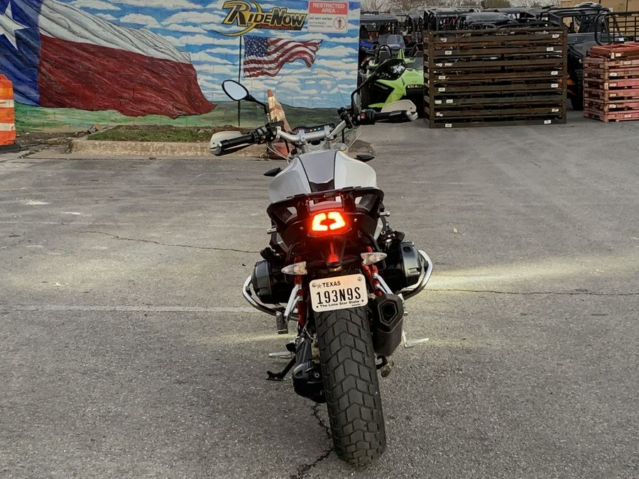 2016 BMW R 1200 R Style 1 Light White