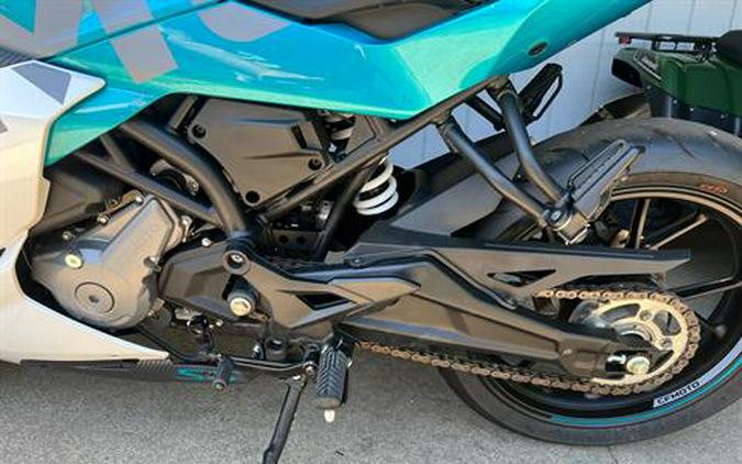 2022 CFMOTO 300SS