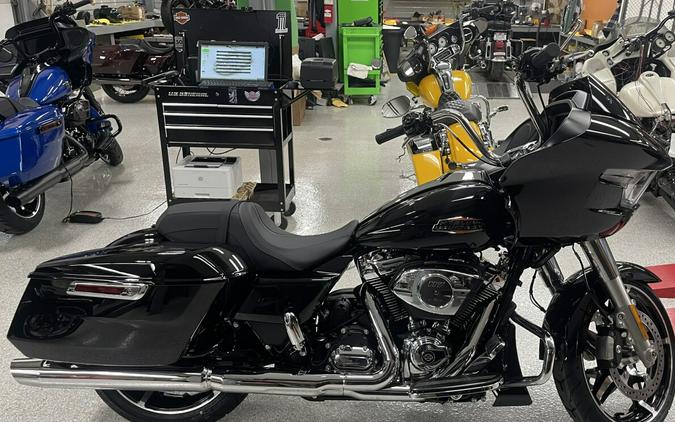 2024 Harley-Davidson Road Glide® Vivid Black