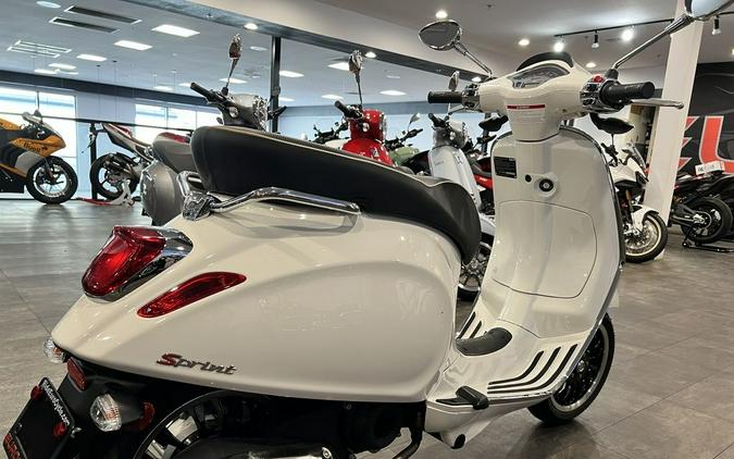 2021 Vespa Primavera 50 30 mph