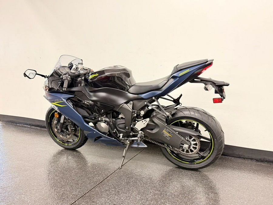2023 Kawasaki Ninja® ZX™-6R Metallic Matte Twilight Blue/Metallic Diablo Black