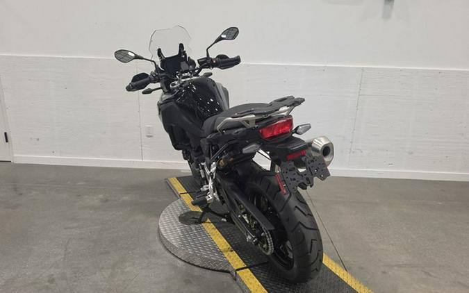 2026 BMW F 800 GS Triple Black 800 GS Light White