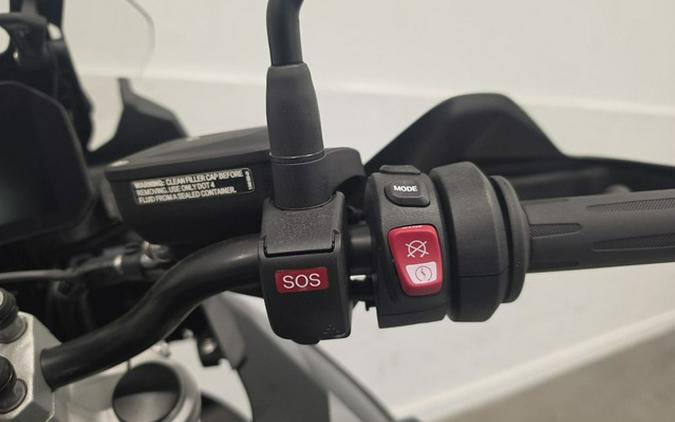 2026 BMW F 800 GS Triple Black 800 GS Light White