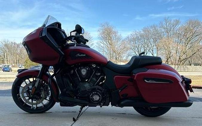 2024 Indian Motorcycle Challenger® Dark Horse® with PowerBand Audio Package