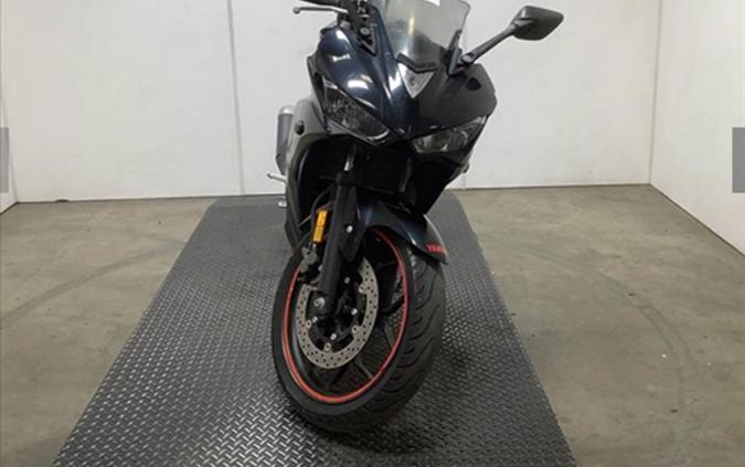 2015 Yamaha YZF-R3