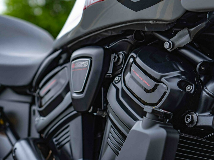 RA1250ST 2025 Pan America® 1250 ST