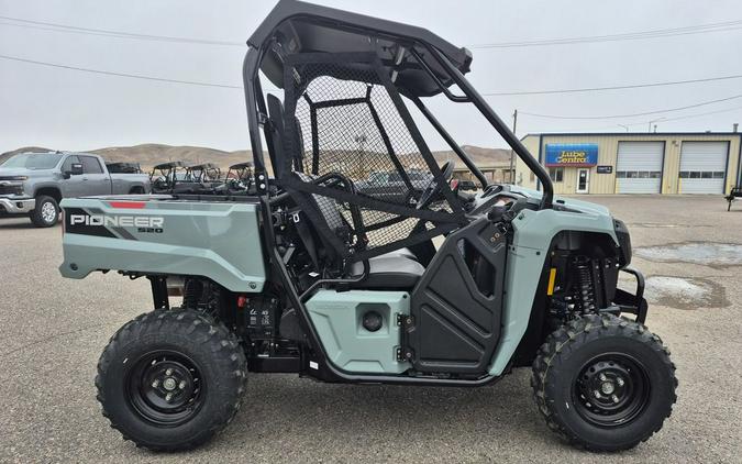 2026 Honda® Pioneer 520