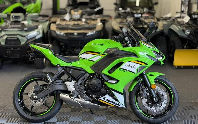 2025 Kawasaki Ninja® 650 KRT Edition ABS