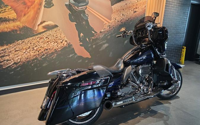 FLHXSE 2016 CVO™ Street Glide®
