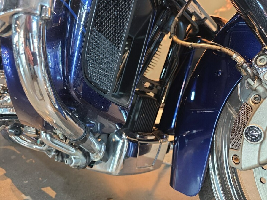 FLHXSE 2016 CVO™ Street Glide®