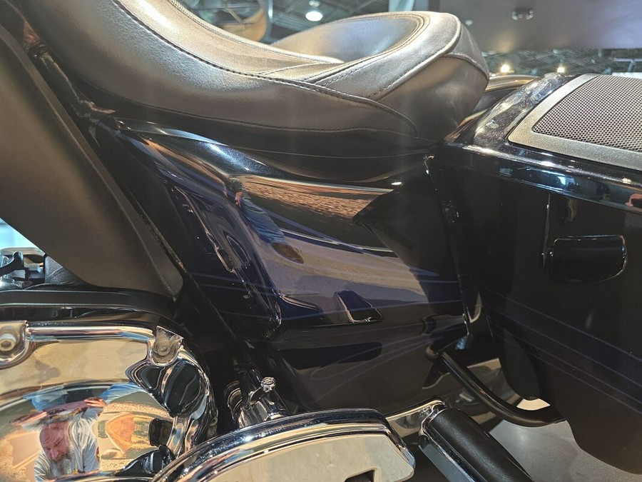 FLHXSE 2016 CVO™ Street Glide®