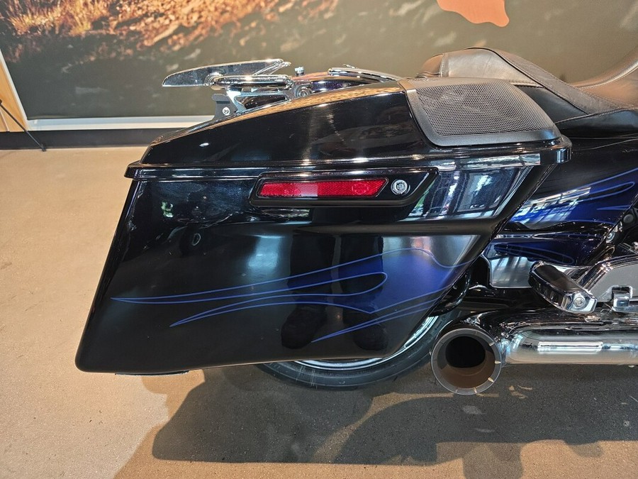 FLHXSE 2016 CVO™ Street Glide®
