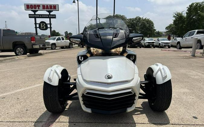 2018 Can-Am® Spyder® F3-T