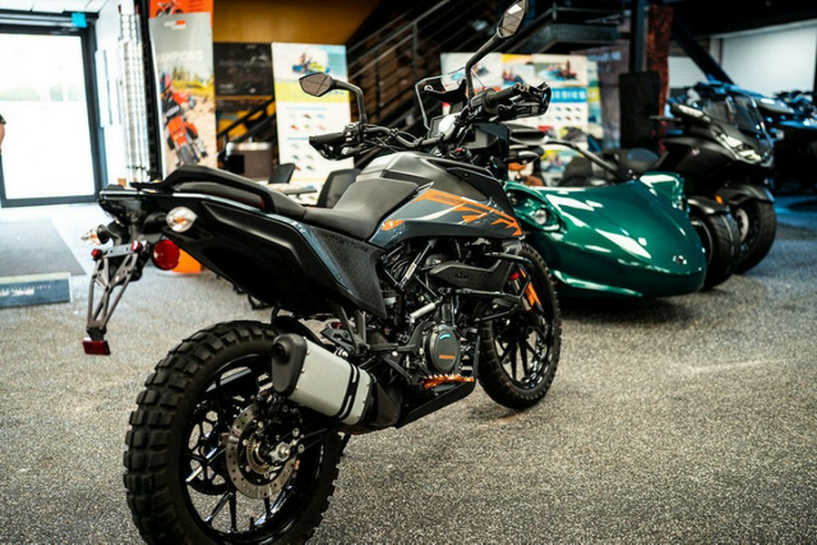 2022 KTM Adventure 390