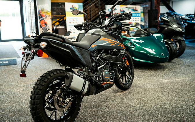2022 KTM Adventure 390