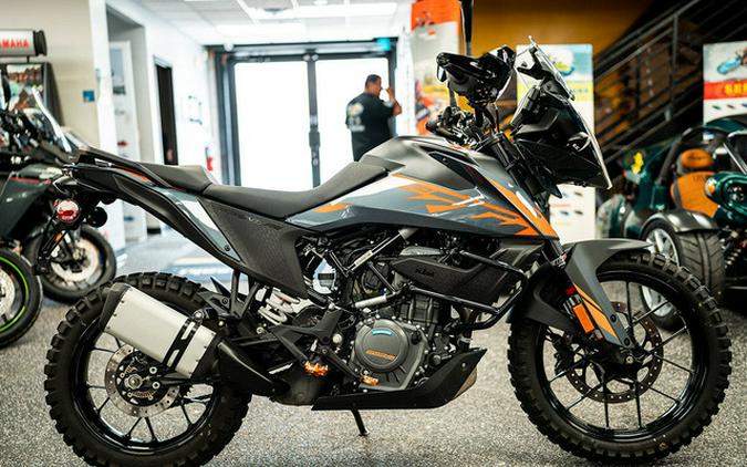 2022 KTM Adventure 390