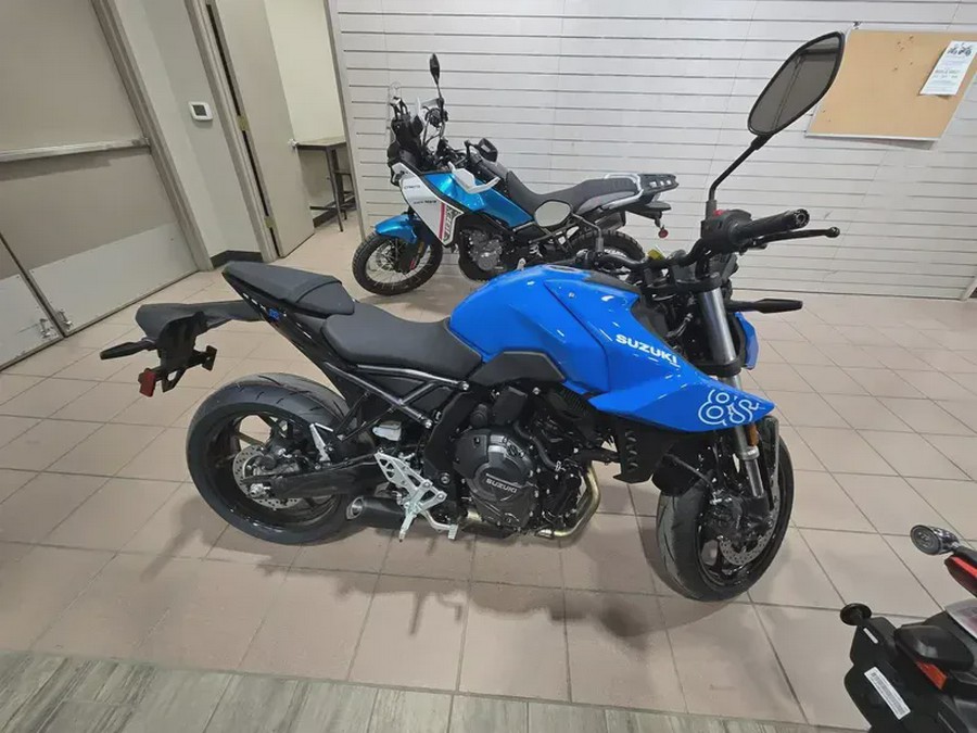 2025 SUZUKI GSX8S