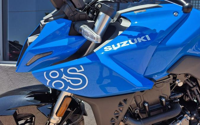 2025 Suzuki GSX-8S