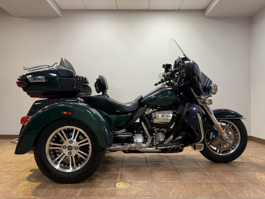 2021 FLHTCUTG Tri Glide® Ultra