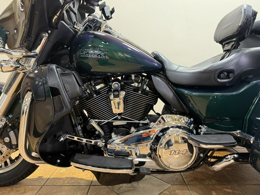 2021 FLHTCUTG Tri Glide® Ultra