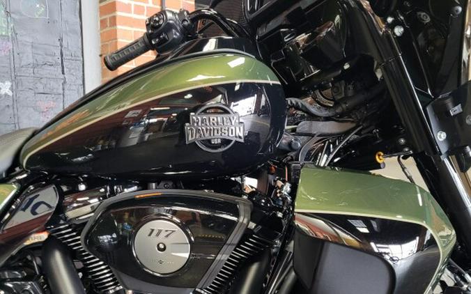 2026 Harley-Davidson® Street Glide 3 Limited Olive Steel Metallic / Vivid Black Black Trim