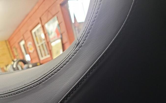 2026 Harley-Davidson® Street Glide 3 Limited Olive Steel Metallic / Vivid Black Black Trim