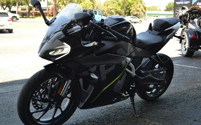 2022 CFMOTO 300 SS Nebula Black