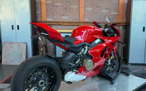 2023 Ducati Panigale V4