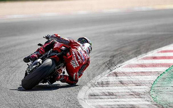 2023 Ducati Panigale V4