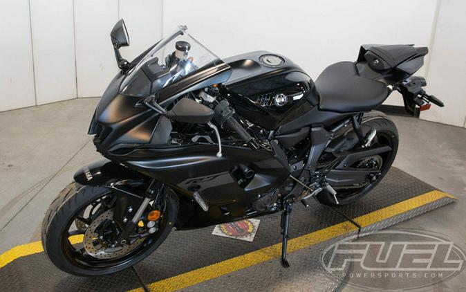 2025 Yamaha YZF R7