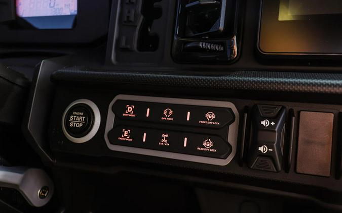 2026 Can-Am® Defender Limited HD11