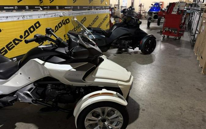 2026 Can-Am® Spyder F3 Limited Platine