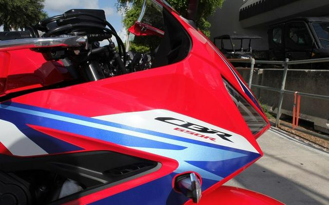2026 Honda CBR650R E-Clutch