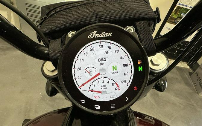 2025 Indian Chief Bobber Dark Horse Maroon Metallic